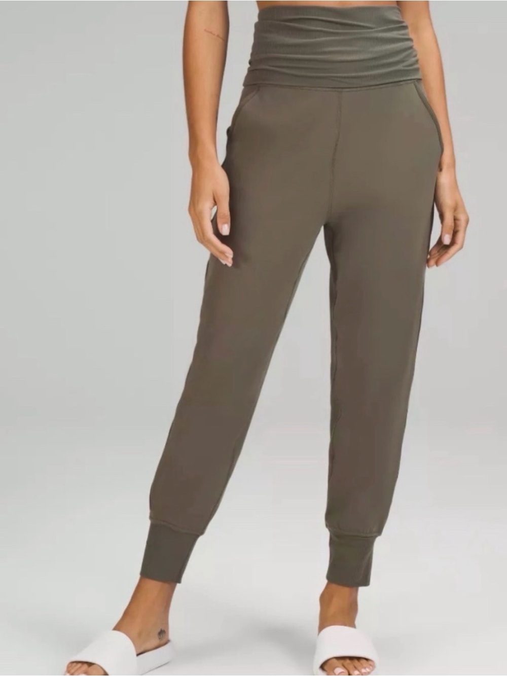 Lululemon Olive High-Waist Align foldover Joggers - Picture 2 of 5